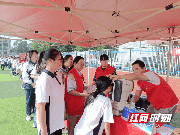 女人与拘做爰全过女丨黄河路街道物华社区开展“医心惠民送健康”义诊进社区活动