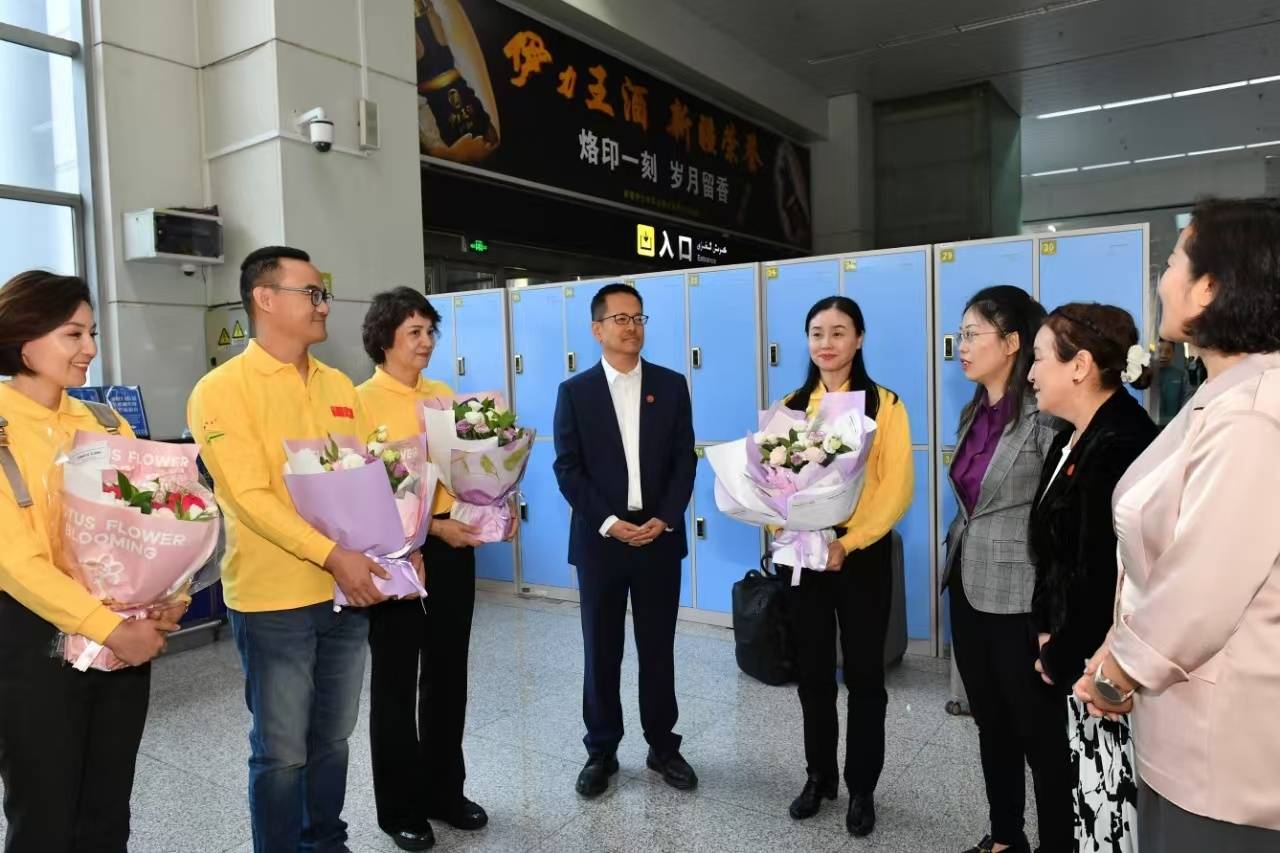 亚洲影院一区丨健康过中秋 东营“你的市集”清风湖文化夜市(中医药专场)开市