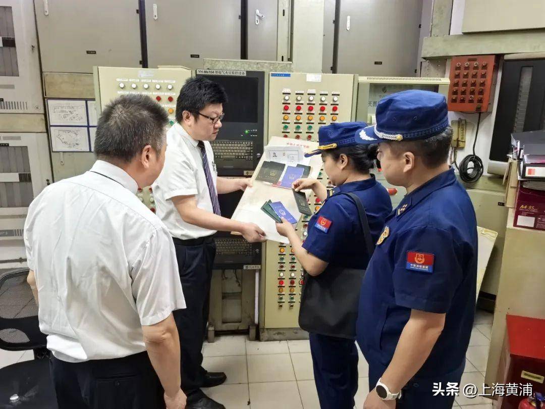 🌸管家婆一码一肖资料大全🌸丨中秋小长假旅游城市人气旺，武铁加开15趟夜行高铁送游客