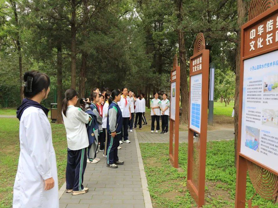 91精品一区二区三区在线观看丨梅江区三角镇大坜村为辖区长者送上中秋健康大礼包