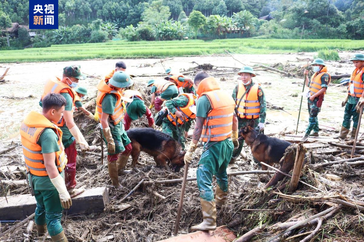 台风“摩羯”已在越南造成233人死亡